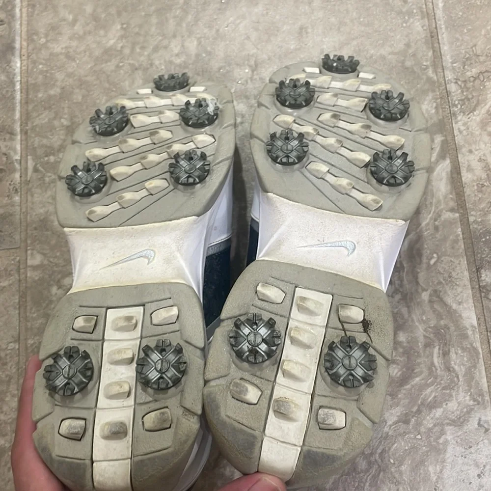Nike Women's golf shoes‎ size 8.5